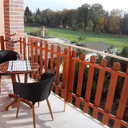 Three * Františkovy Lázně